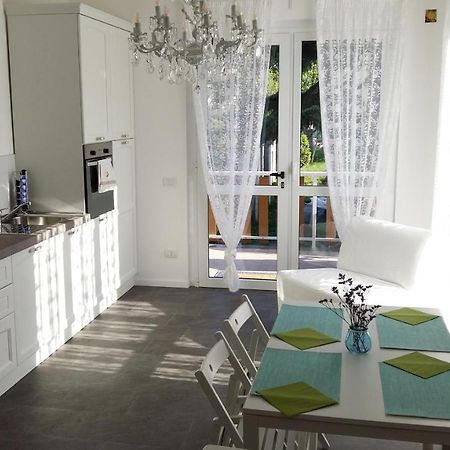 La Casa Dei Sogni Bed & Breakfast Бругерио Екстериор снимка