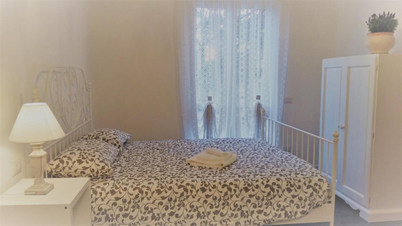 La Casa Dei Sogni Bed & Breakfast Бругерио Екстериор снимка