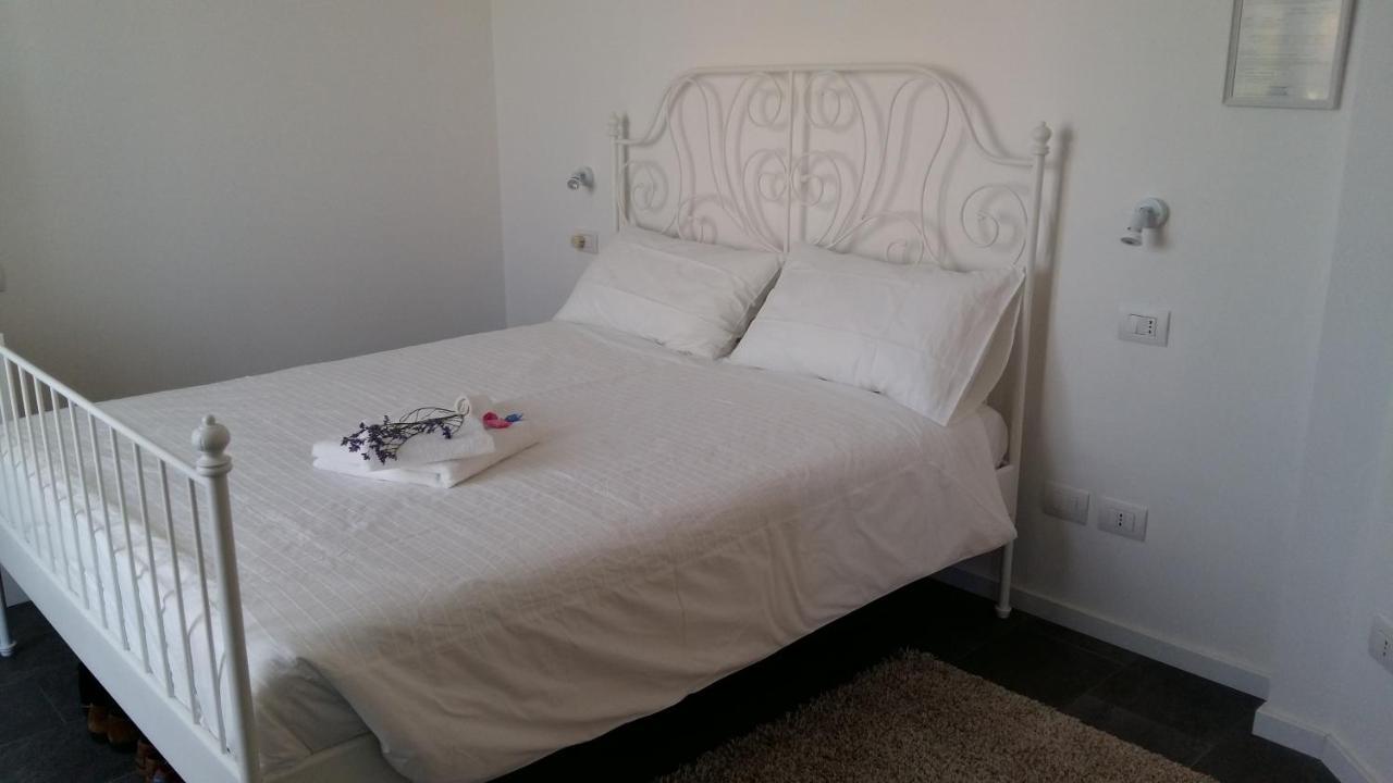 La Casa Dei Sogni Bed & Breakfast Бругерио Екстериор снимка